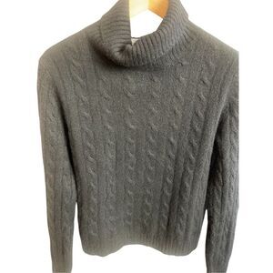 Wendy B black cashmere Turtleneck P/LG $45.00